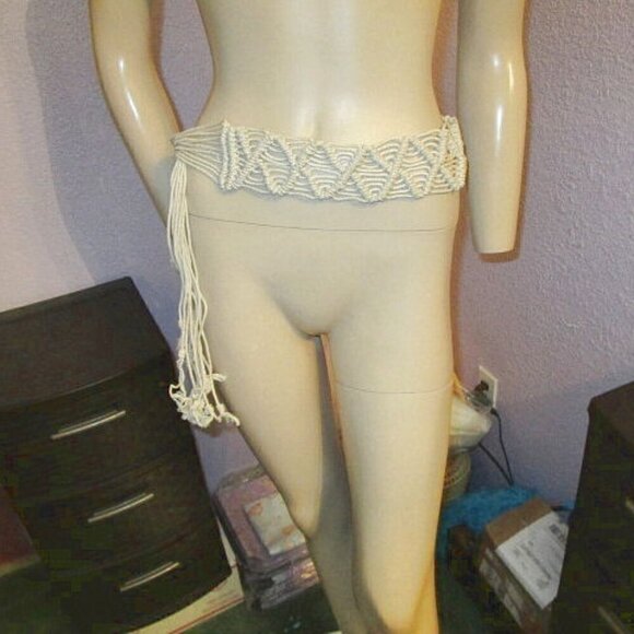 Vintage Accessories - Vtg Braided Macrame Tie Belt Size XS S Diamond 3D Rope Statement Boho Hippie 70s